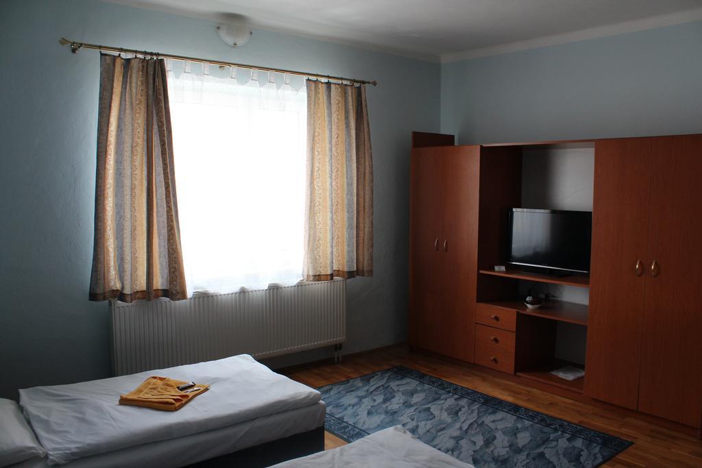 Penzion Zlaty Dukat Zvolenska Slatina Экстерьер фото
